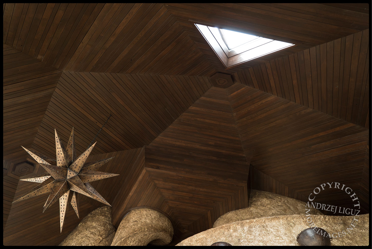 Ceiling of the living room, The House On The Hill, CA 2015-03-15